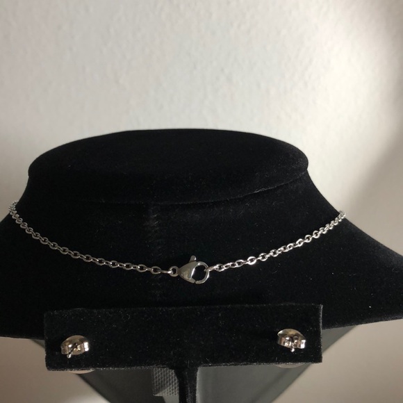 Butterfly 🦋 Earrings and necklaces Set.   SSteel - Picture 3 of 10